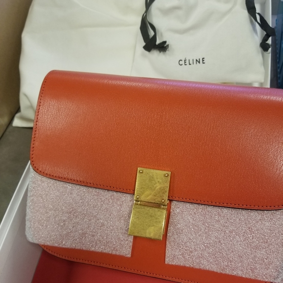 Celine🔥Limited Edition🔥 MEDIUM CLASSIC BOX - Picture 3 of 7
